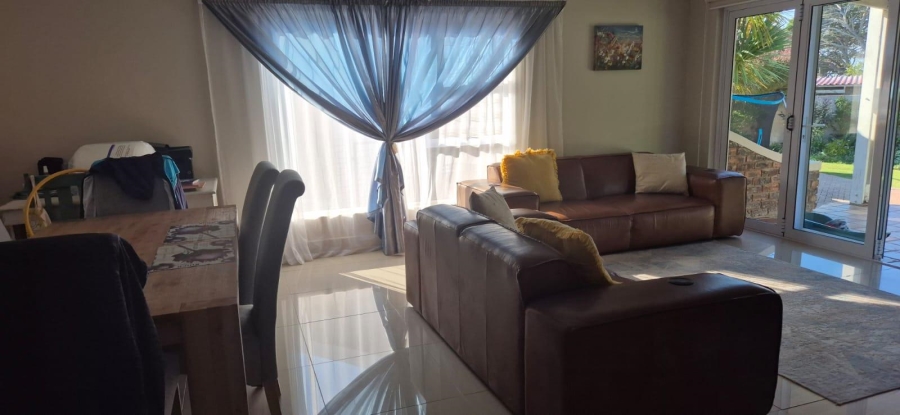 To Let 3 Bedroom Property for Rent in Mossel Bay Central Western Cape